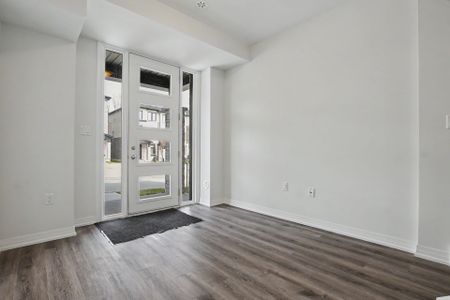 For Lease - 155 Equestrian Way Unit# 33, Cambridge, Ontario - Photo 2
