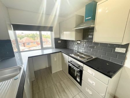 Bewick Drive, Nottingham, NG3 - Photo 3