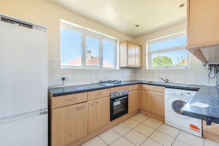 3 bedroom maisonette to rent - Photo 5