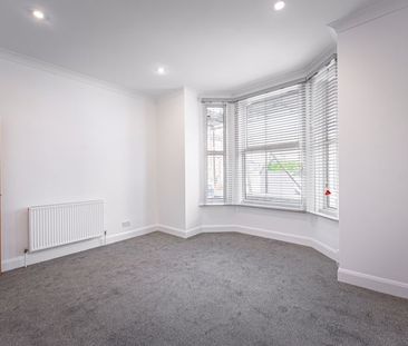 Victoria Grove, Southsea - Photo 6