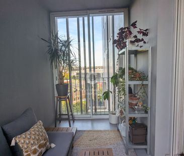 Appartement Nantes 2 pièce(s) Meublé / Ile de Nantes - Loggia - Photo 4