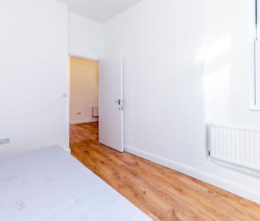 Two double bedrooms in the heart of Camden mins to Regents Park and... - Photo 6