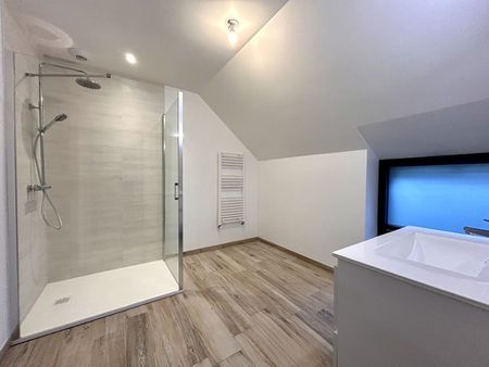 Location Maison 5 pièces 156m² HIREL 35120 - Photo 4