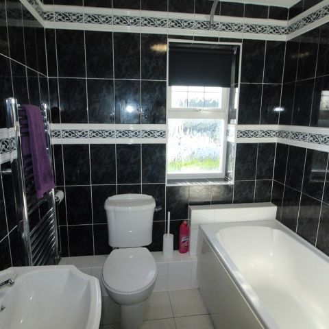 Thirsk Grove, LS10 - Photo 1