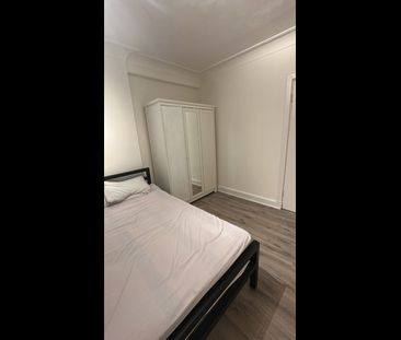 Room in a Shared Flat, Kennyland Court, NW4 - Photo 3