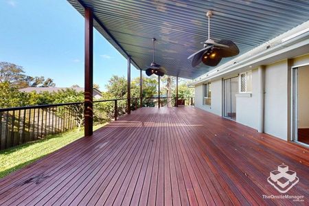 Large Family Home on 1470sqm + SHED - Morningside - Photo 3