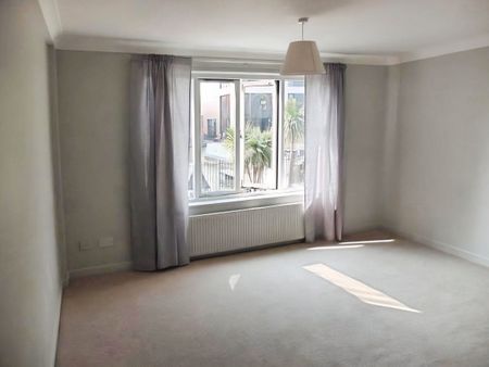 Waterfront 5 Bed Home to let close to Kings Cross - Photo 2