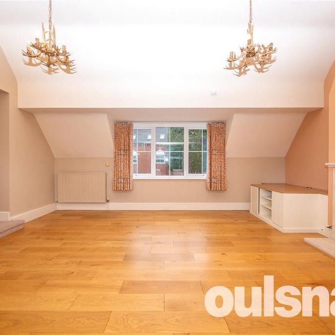 5 bedroom detached house to rent - Photo 1