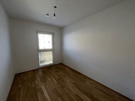 Moderne 4-Zimmer-Wohnung in zentraler Lage - Foto 4