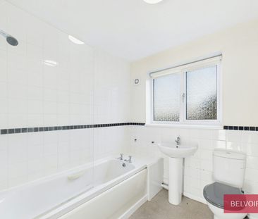 Flat to rent on - Photo 5