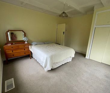 Spacious semi rural family home - Photo 4
