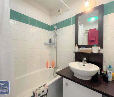 Location Appartement 3 pièces 50m² LIBOURNE 33500 - Photo 5