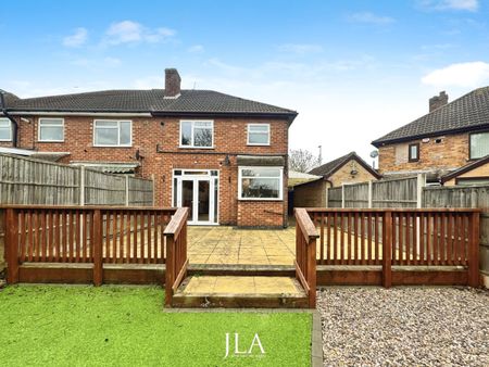 3 bed semi-detached house to rent in Kingsway, Leicester, LE3 - Photo 2