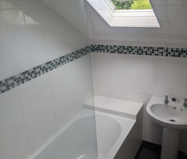 Buckingham Mount, Hyde Park, Leeds - Photo 1