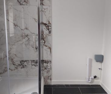 3 bed Semi-detached in Springfield Road , Welling, DA16 1QN - Photo 5