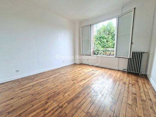 EXCLUSIVITE, - Photo 1