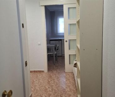 Piso de alquiler en Avenida del General Perón, 22, Cuatro Caminos -... - Photo 5