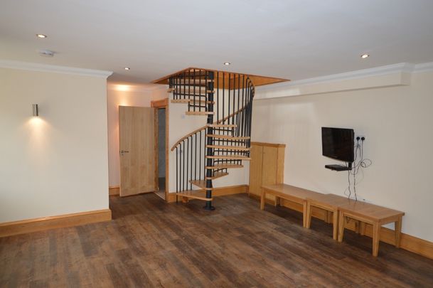 The Dairy Kinfauns Home Farm, Kinfauns, Perthshire - Photo 1