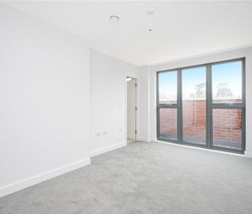 3 bedroom apartment to rent - Photo 4