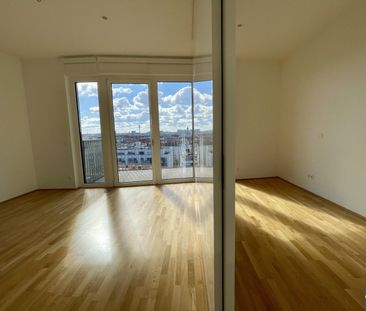 Wunderschöne Dachgeschoßwohnung mit Blick über die Stadt! - Foto 1