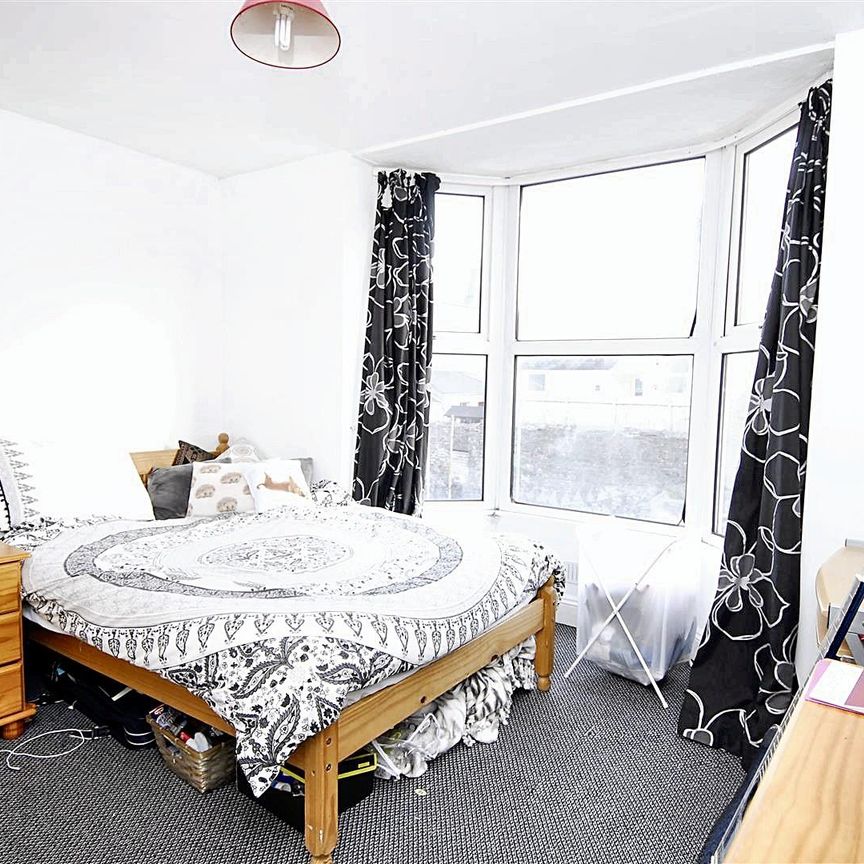 Beaumont Road, Flat 2, Plymouth - Photo 1