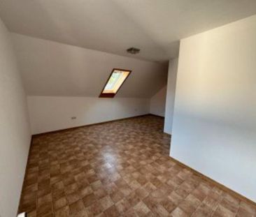 Schöne 4 Zimmer Obergeschoss Wohnung - Photo 1