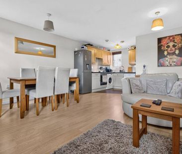 2 bedroom apartment to rent - Photo 3