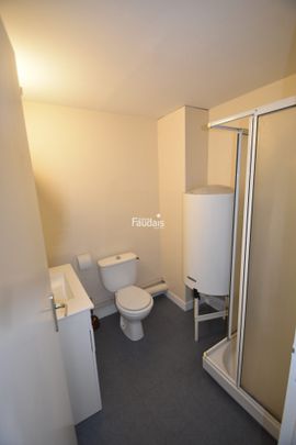 Location Appartement 1 pièce 25m² ST LO 50000 - Photo 1