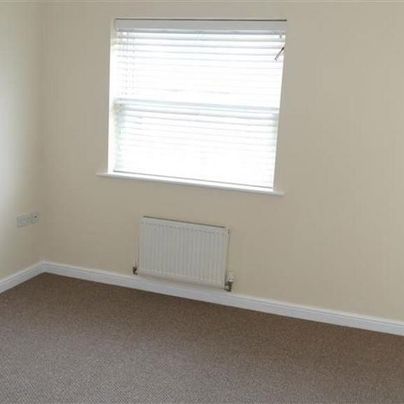 2 bedroom semi-detached house to rent - Photo 1