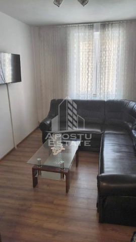 Apartament cu 2 camere de inchiriat la casa in zona Fabric - Fotografie 4
