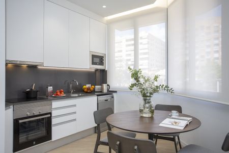 Lujoso apartamento de 2 dormitorios en Valencia - Photo 4