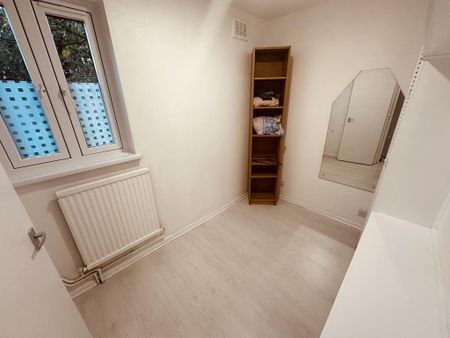 2 bedroom maisonette to rent - Photo 4