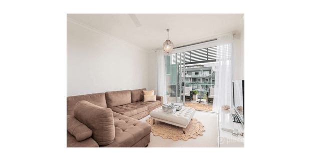 Contemporary West End Living - Photo 1