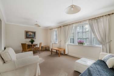 The Manor House, Bennett Crescent, Cowley - Photo 1