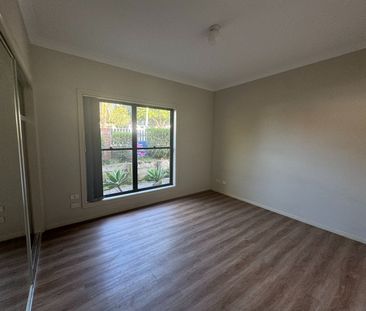 LOCATION AT IT'S PRIME! - Photo 3