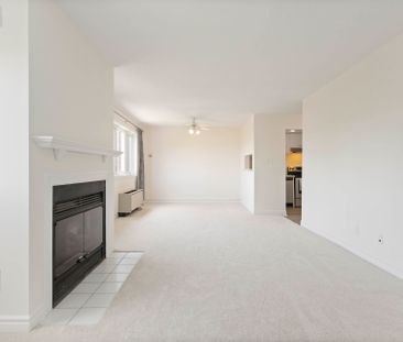 For Lease - 195 Lake Driveway N/A Unit# 401, Ajax, Ontario - Photo 5