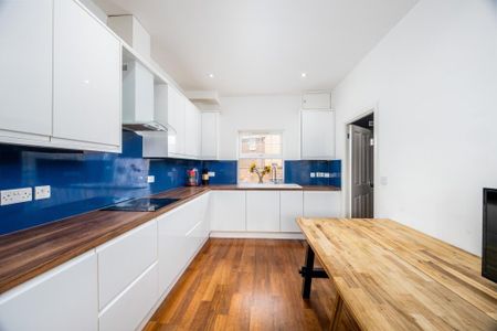 6 bedroom semi-detached house to rent - Photo 3