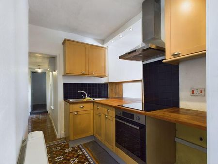 2 bedroom apartment to rent - Photo 3