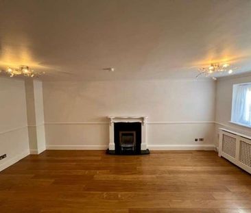 Old Oaks, Waltham Abbey, EN9 - Photo 2