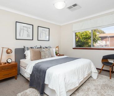 Immaculate unfurnished apartment waiting for you! - Photo 2