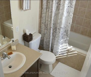 For Lease - 2812 Donald Cousens Parkway Unit# Coach House, Markham,... - Photo 5