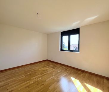 Appartement moderne de 3 pièces avec balcon - Photo 3