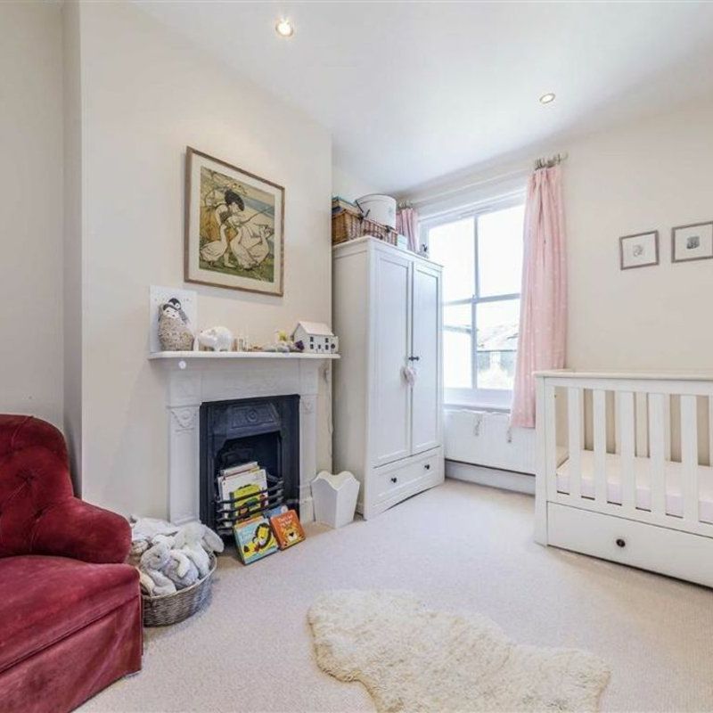 Second Avenue, SW14, London - Photo 1