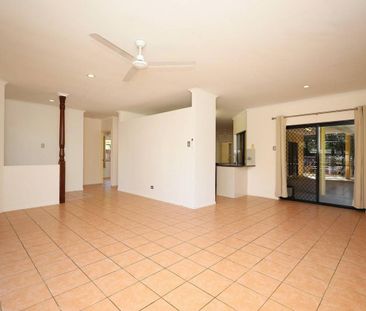 Fully Tiled - Huge Patio - Large Backyard - No Rear Neighbours - Photo 2