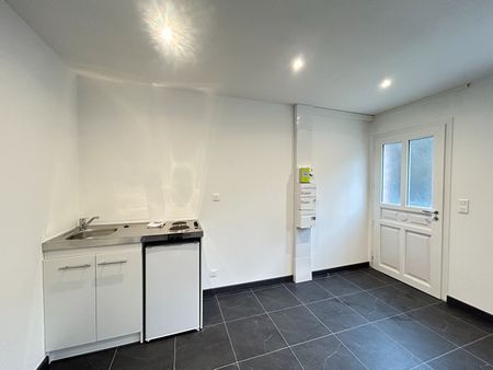 Location Appartement 1 pièce 27m² - Photo 2