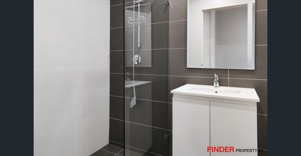 Stylish Two Bedroom Apartment with Secure Parking in Rosebery - Photo 1