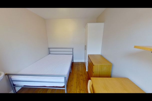 6 Bed End Terrace, Rothesay Avenue, NG7 - Photo 1