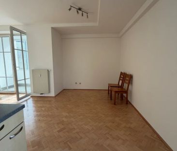 Zentrale 2-Zimmer Wohnung in Ried im Innkreis - Photo 1