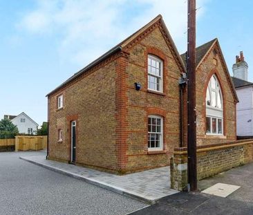 Down Road, Merrow, GU1 - Photo 3