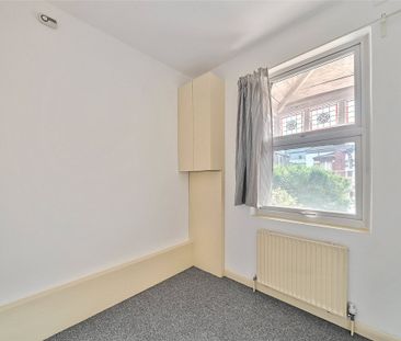 Gleneagle Road, Streatham, London, SW16 - Photo 3